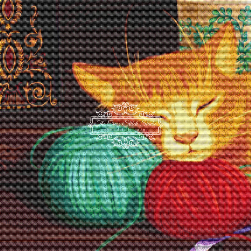 Sewing Room Cat (CROP 2 - MINI)